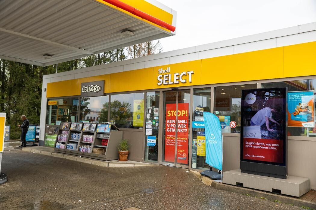 Bilder Shell Recharge Charging Station