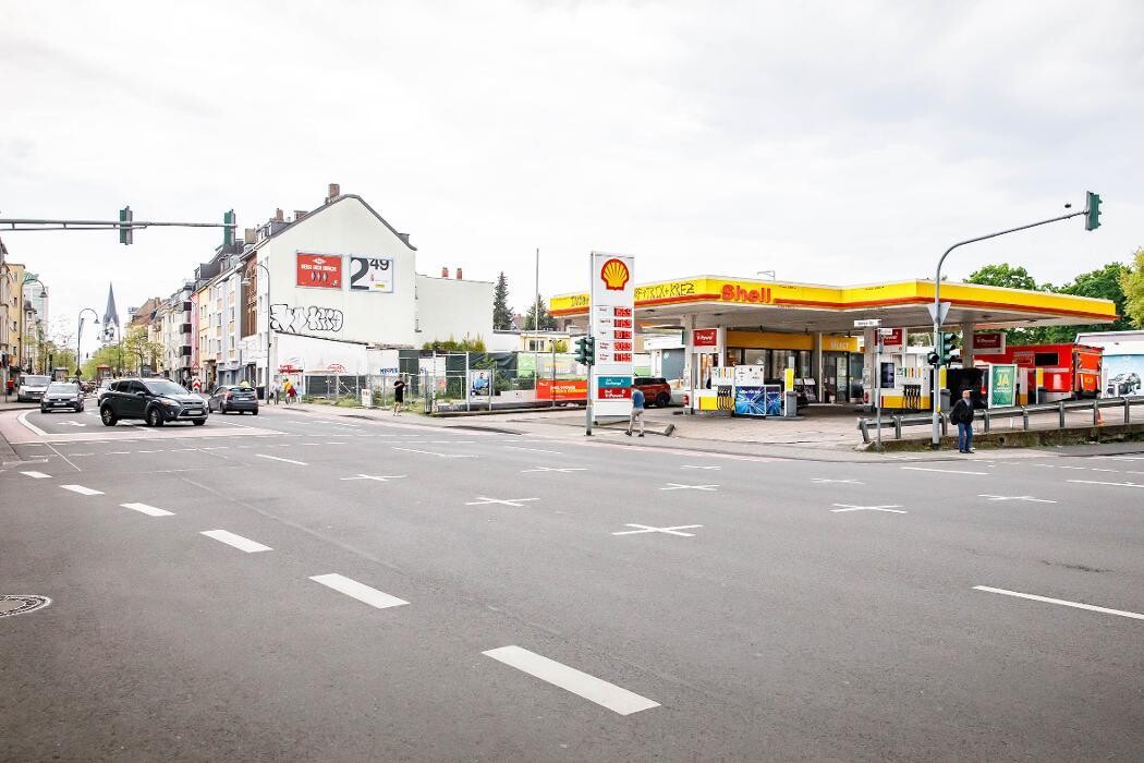 Bilder Shell Recharge Charging Station