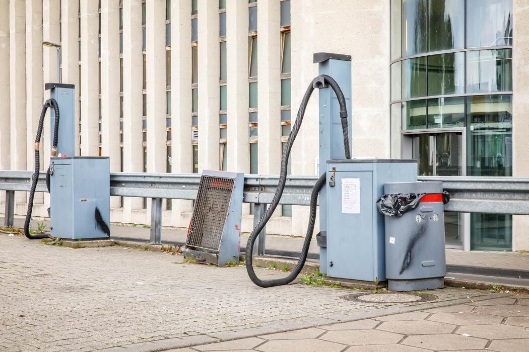 Bilder Shell Recharge Charging Station