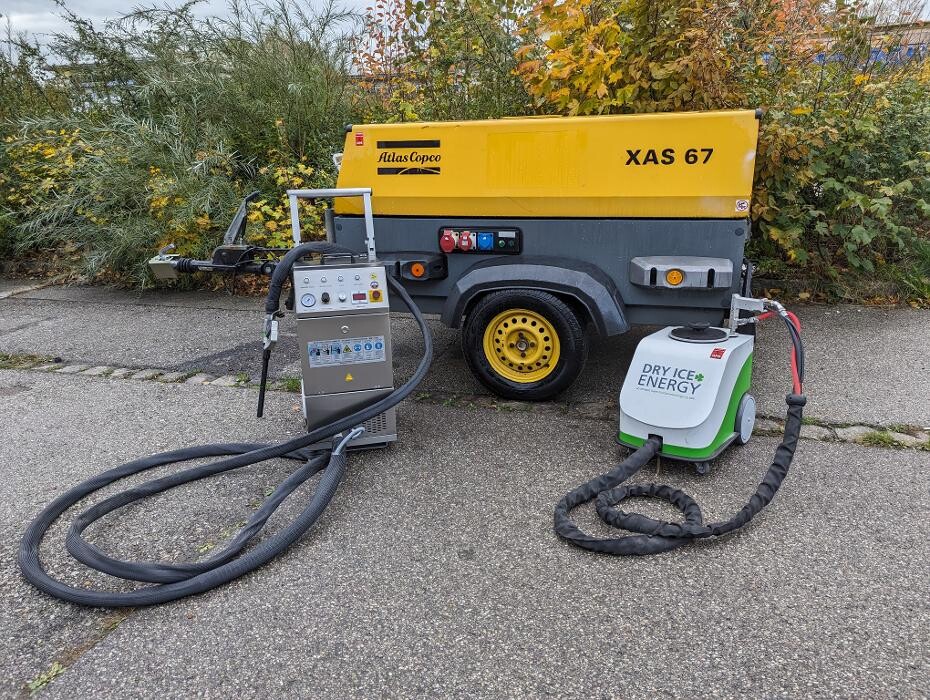 Bilder Autoreinigung Carclean Diamant/Trockeneisstrahlen