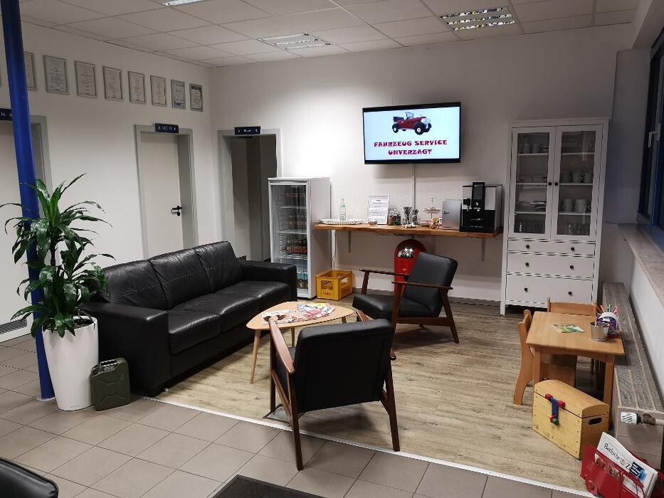 Bilder Fahrzeug Service Unverzagt - Partnerbetrieb von EUROMASTER