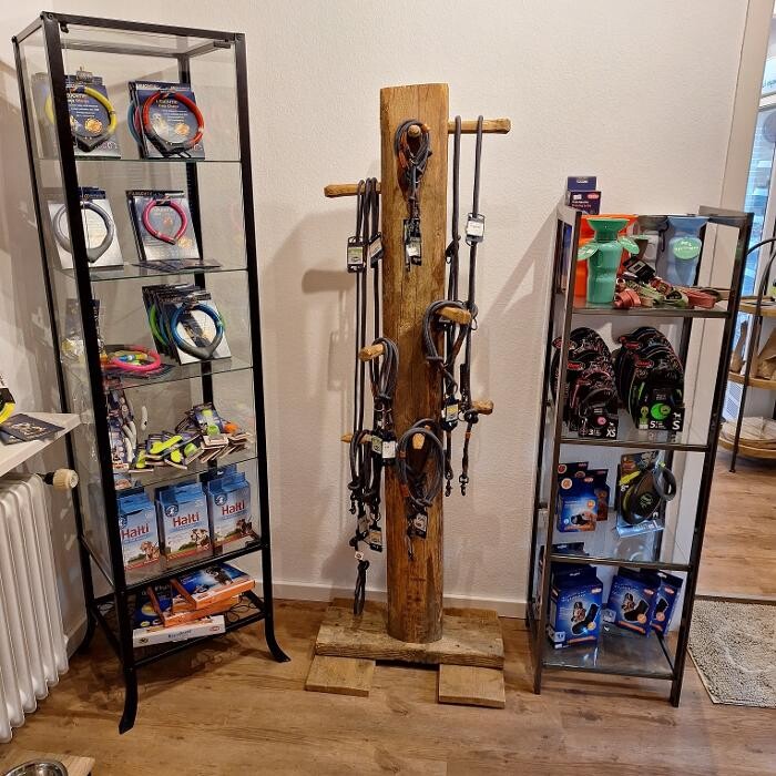 Bilder Marla´s Hundeglück - Fachgeschäft für Hundebedarf