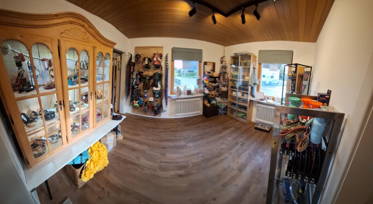 Bilder Marla´s Hundeglück - Fachgeschäft für Hundebedarf