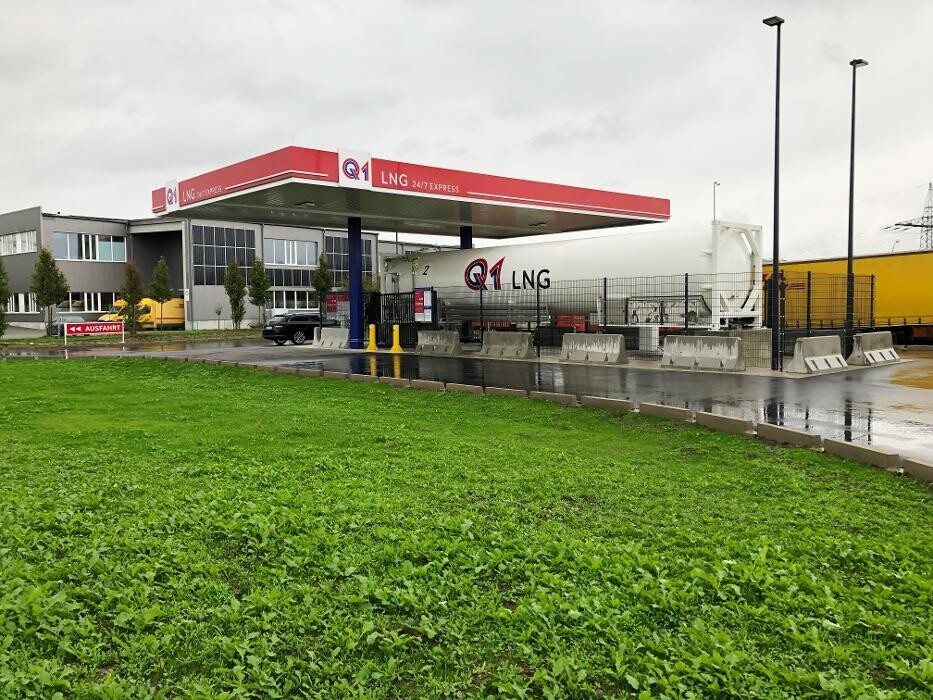 Bilder Q1 LNG-Tankstelle 24/7 Express