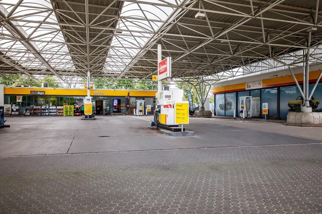 Bilder Shell Recharge Charging Station