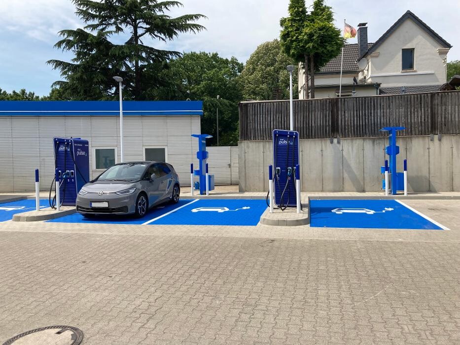 Bilder Aral pulse Ladestation