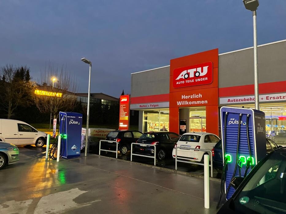 Bilder Aral pulse Ladestation
