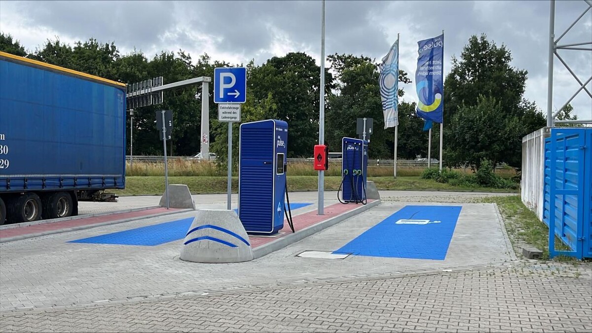 Bilder Aral pulse Ladestation