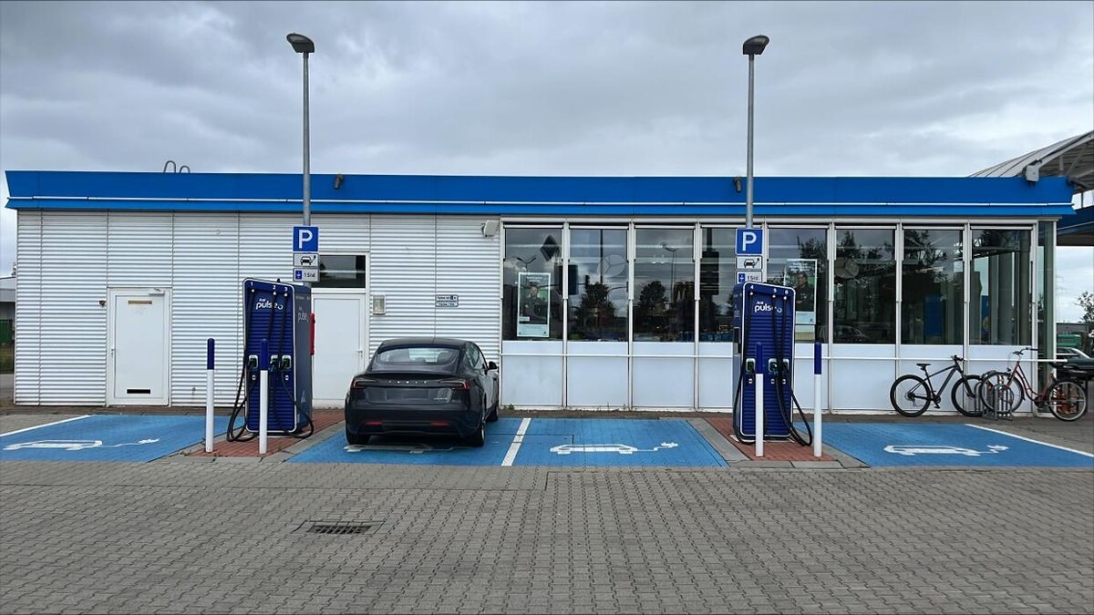 Bilder Aral pulse Ladestation