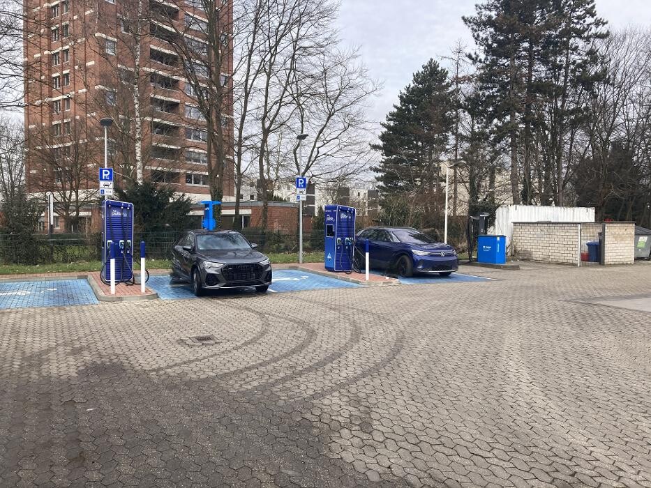Bilder Aral pulse Ladestation
