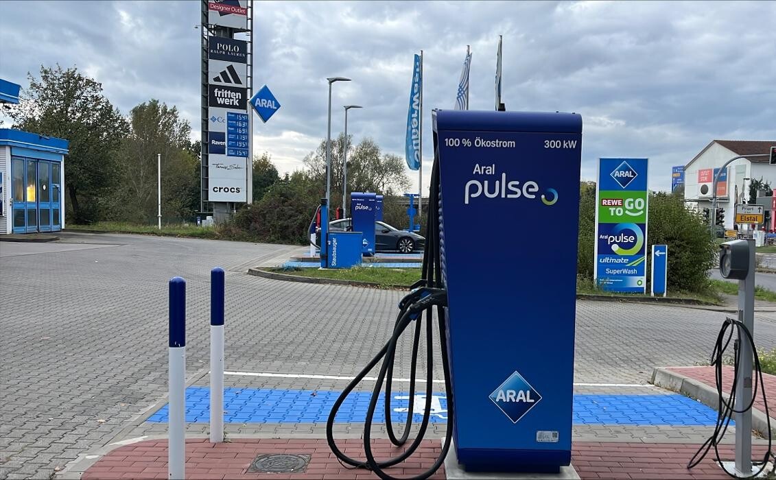 Bilder Aral pulse Ladestation