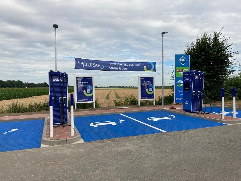 Bilder Aral pulse Ladestation
