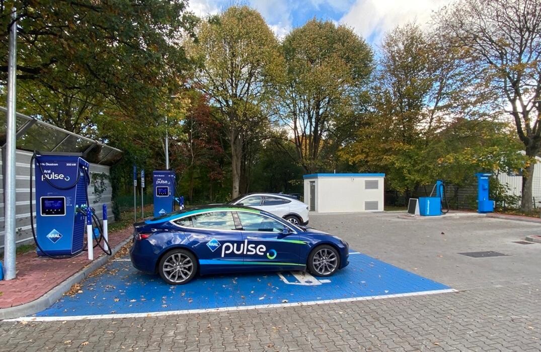 Bilder Aral pulse Ladestation