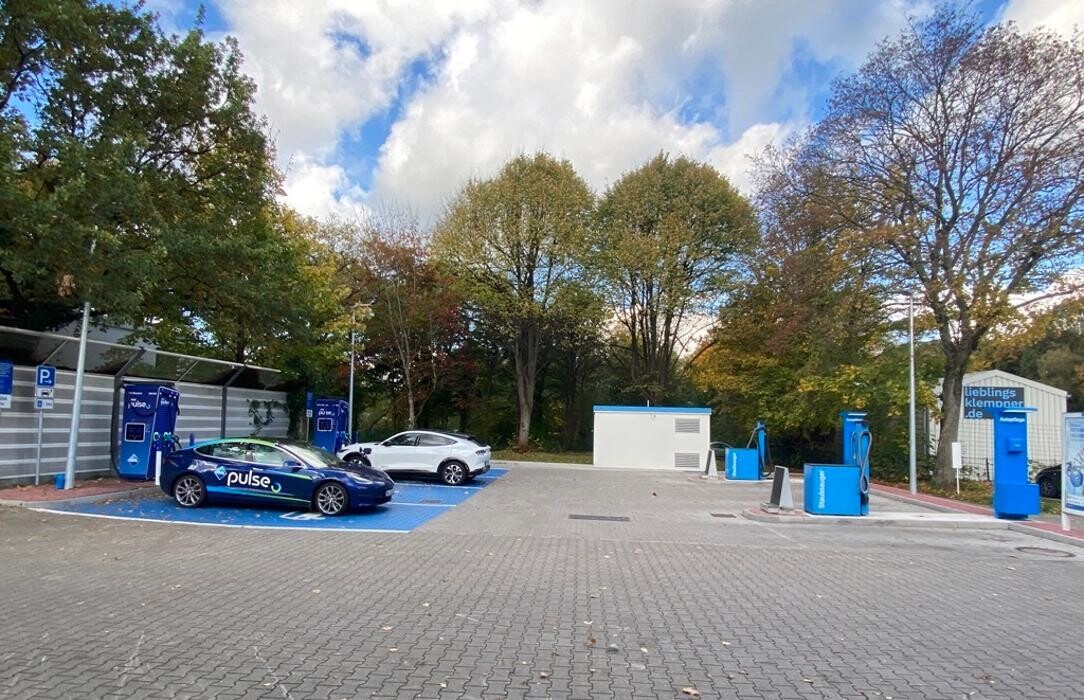 Bilder Aral pulse Ladestation