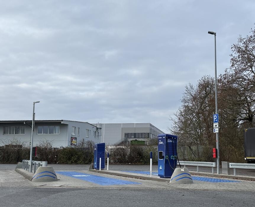 Bilder Aral pulse Ladestation