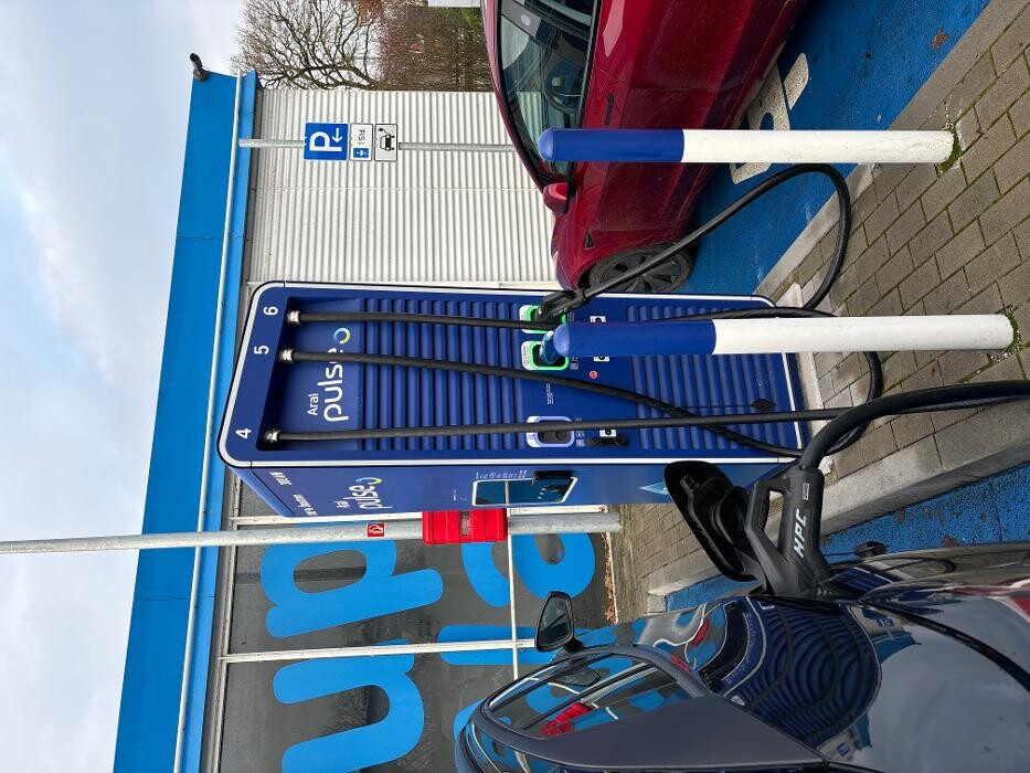 Bilder Aral pulse Ladestation