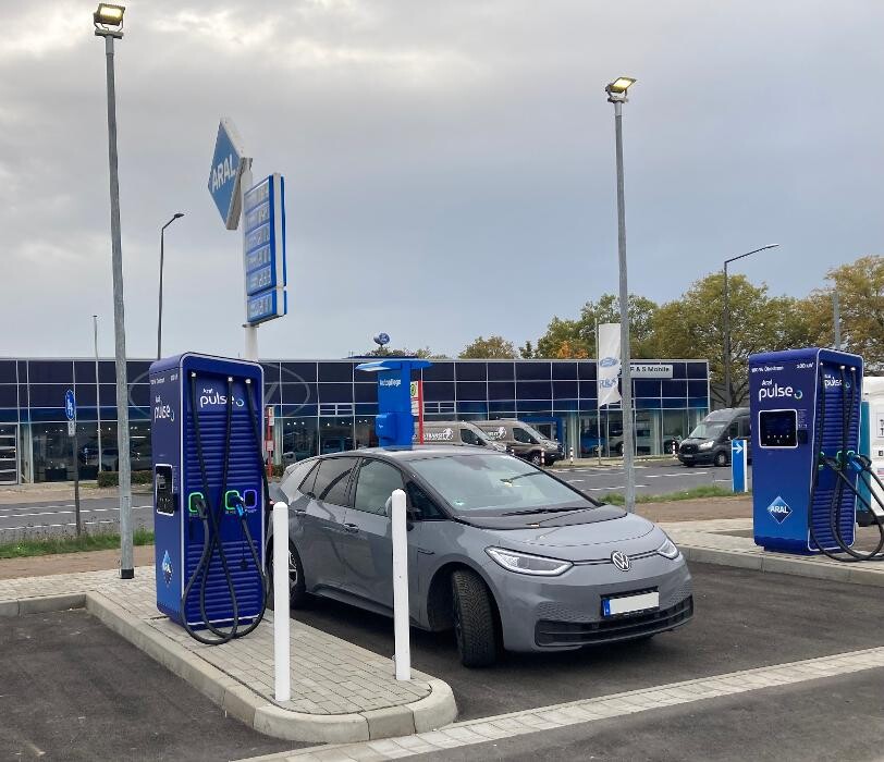 Bilder Aral pulse Ladestation