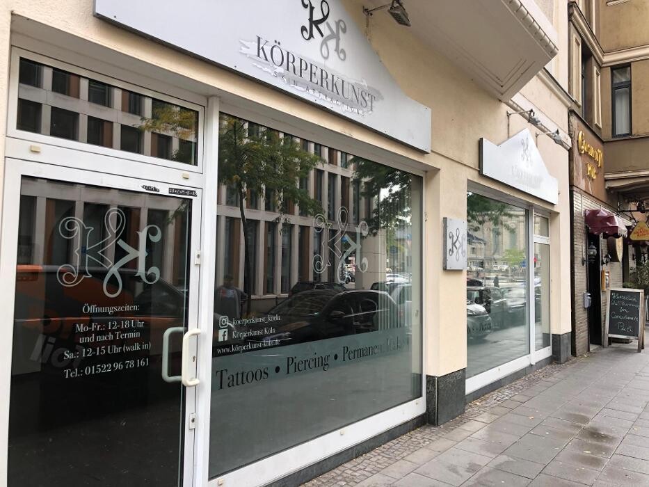 Bilder Körperkunst Tattoo & Piercing