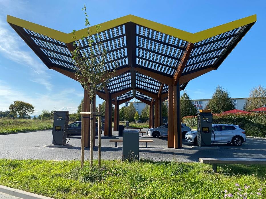 Bilder Fastned Charging Station