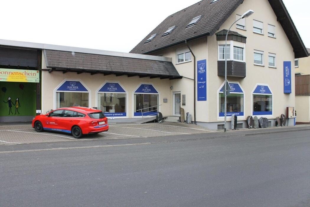 Bilder Maurer Grabmale