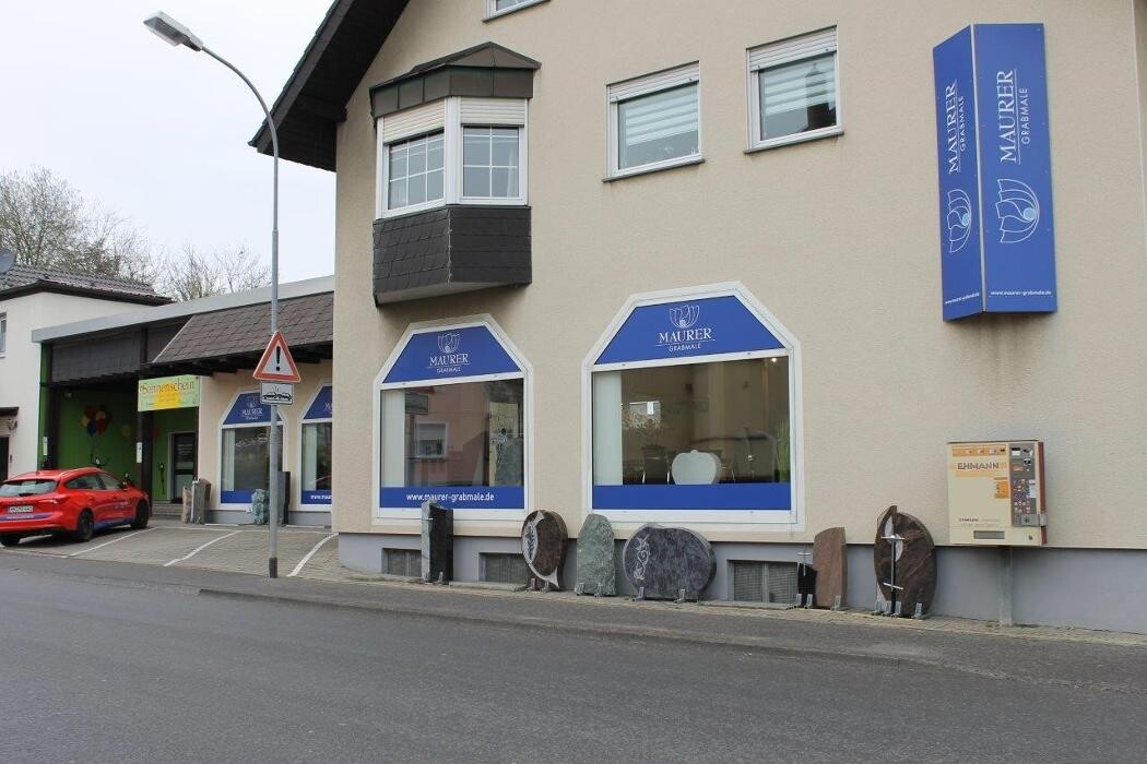 Bilder Maurer Grabmale