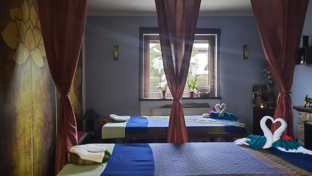 Bilder Sanjan Thai Wellness, Inhaberin Ratiros Sanjan