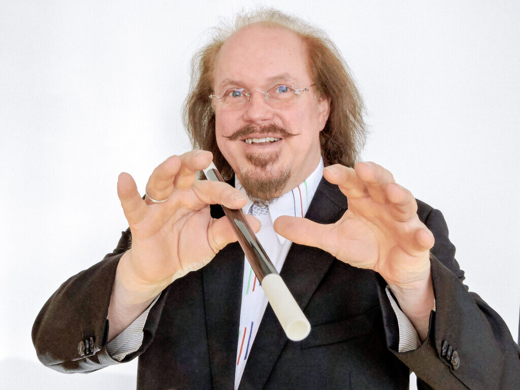 Bilder Zauberer Tullino Zauberkünstler