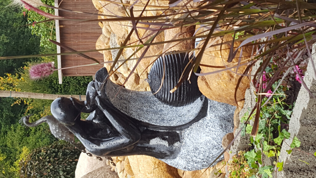 Bilder „Haus der Bestattung“ am Friedhof