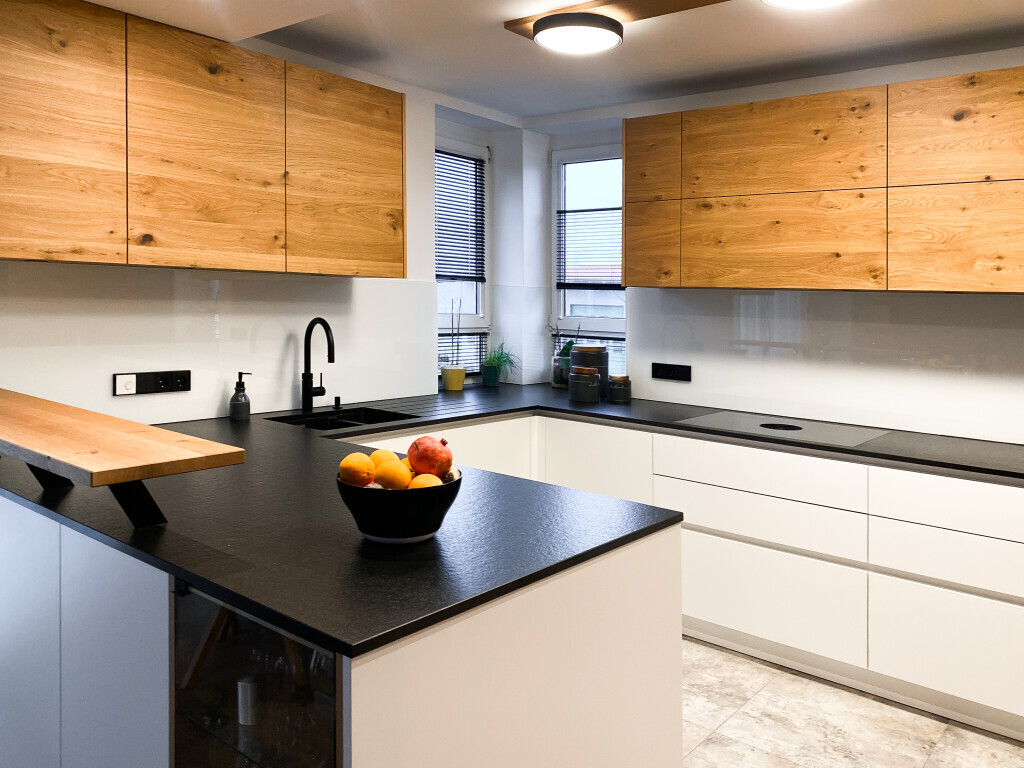 Bilder Huber GmbH & Co. KG