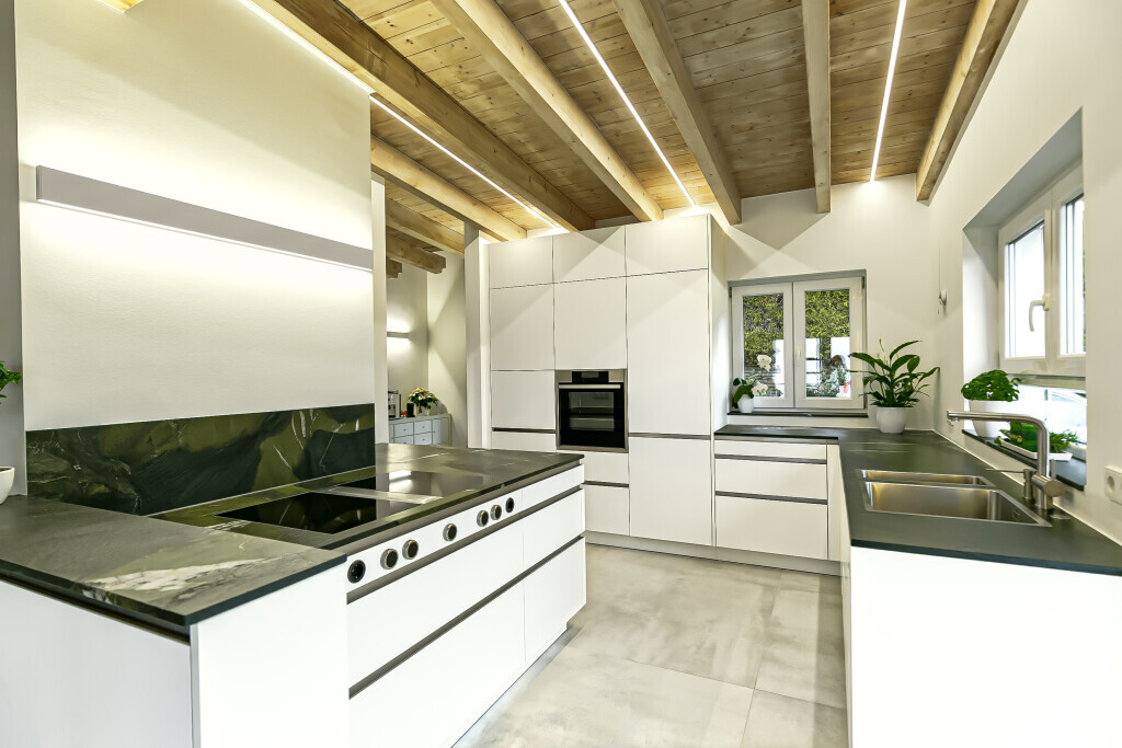 Bilder Huber GmbH & Co. KG