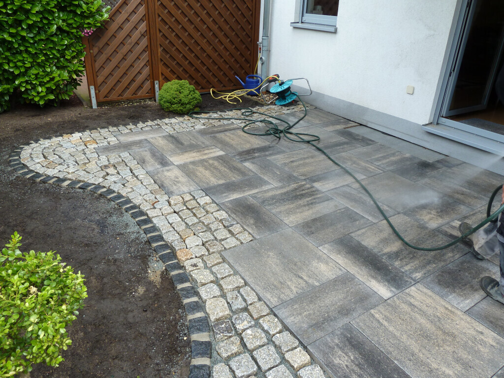 Bilder Das Pflasterteam für Hof und Garten