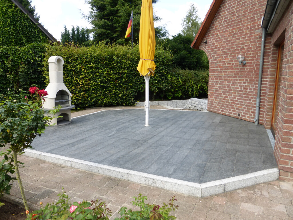 Bilder Das Pflasterteam für Hof und Garten