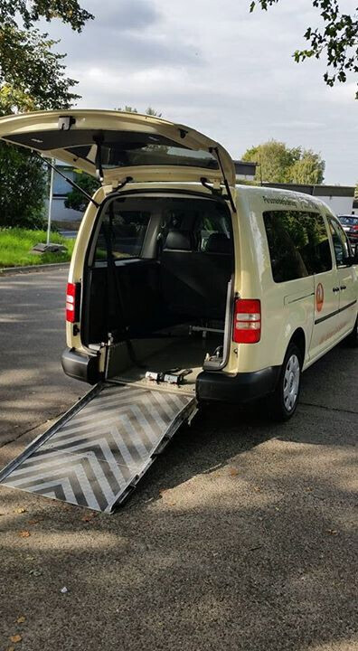 Bilder PM Personenbeförderung / Rollstuhlbeförderung