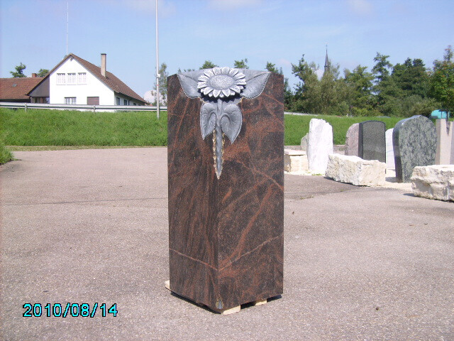 Bilder Puric Grabmale