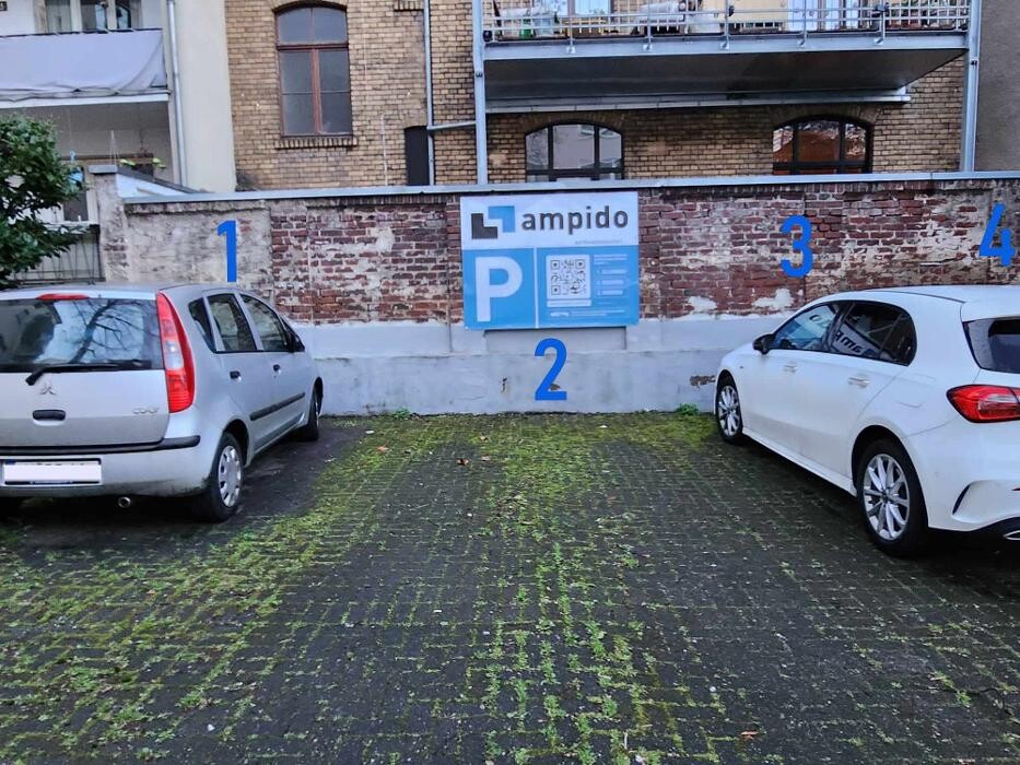 Bilder ampido Parkplatz