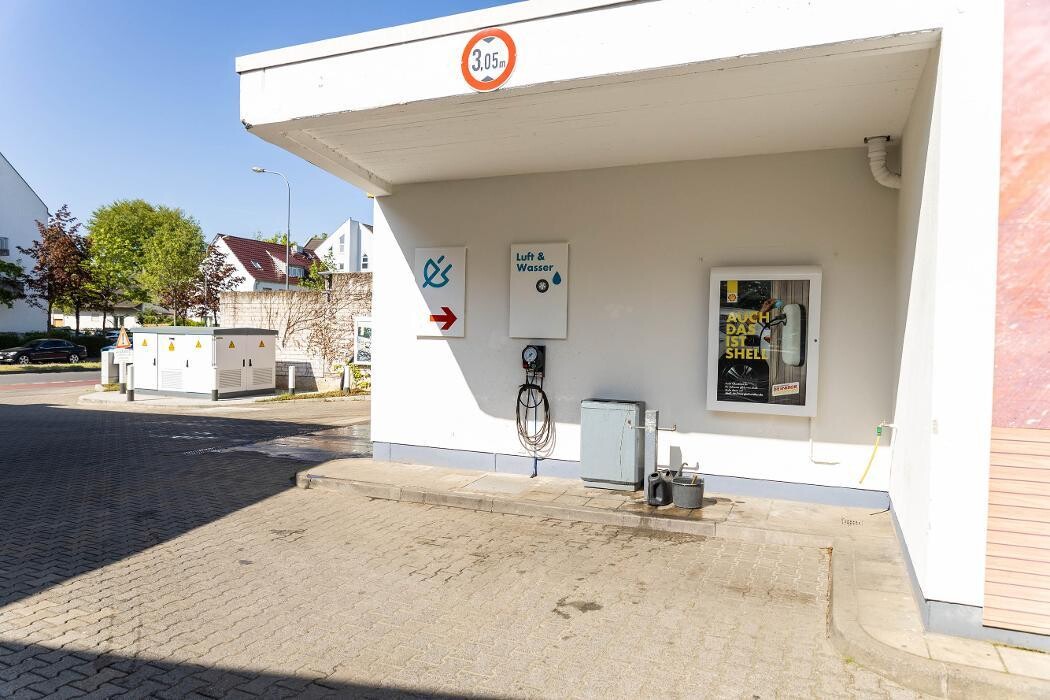 Bilder Shell Recharge Charging Station