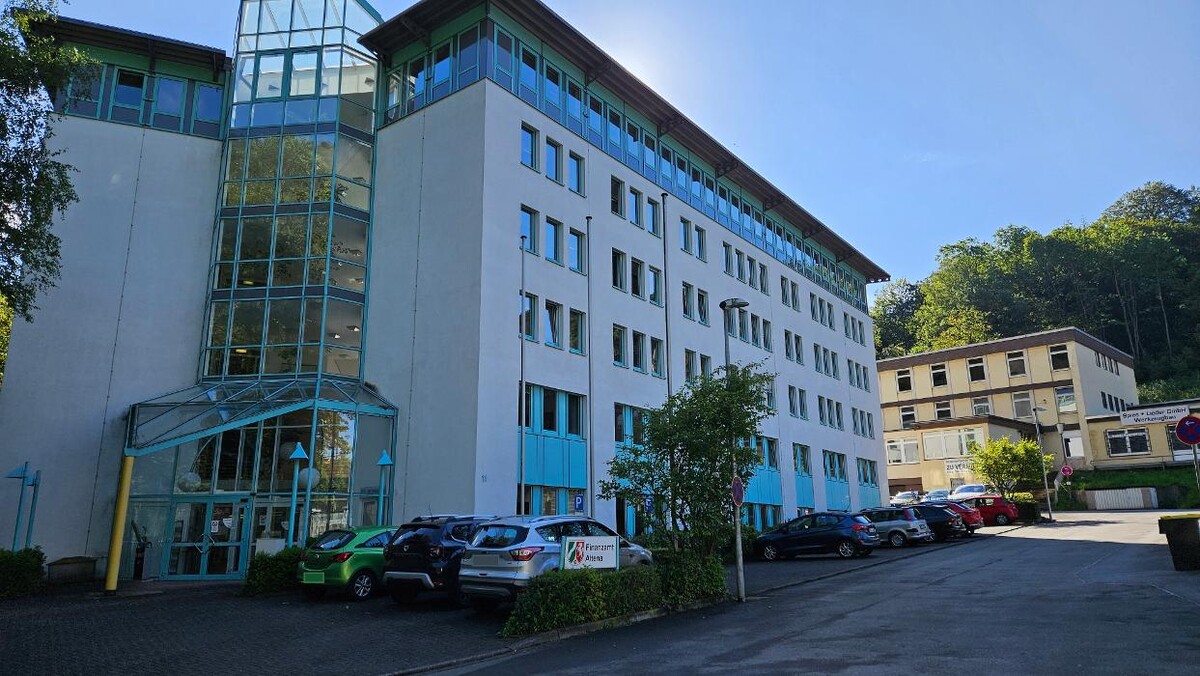 Bilder Finanzamt Altena