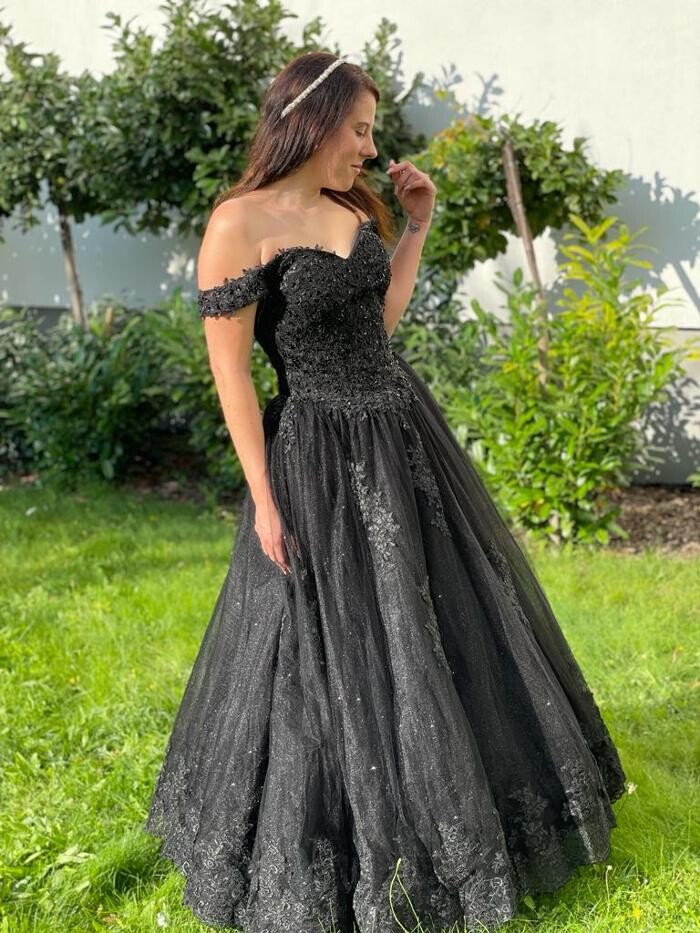 Bilder LAFANTA Brautmode & Dark Couture