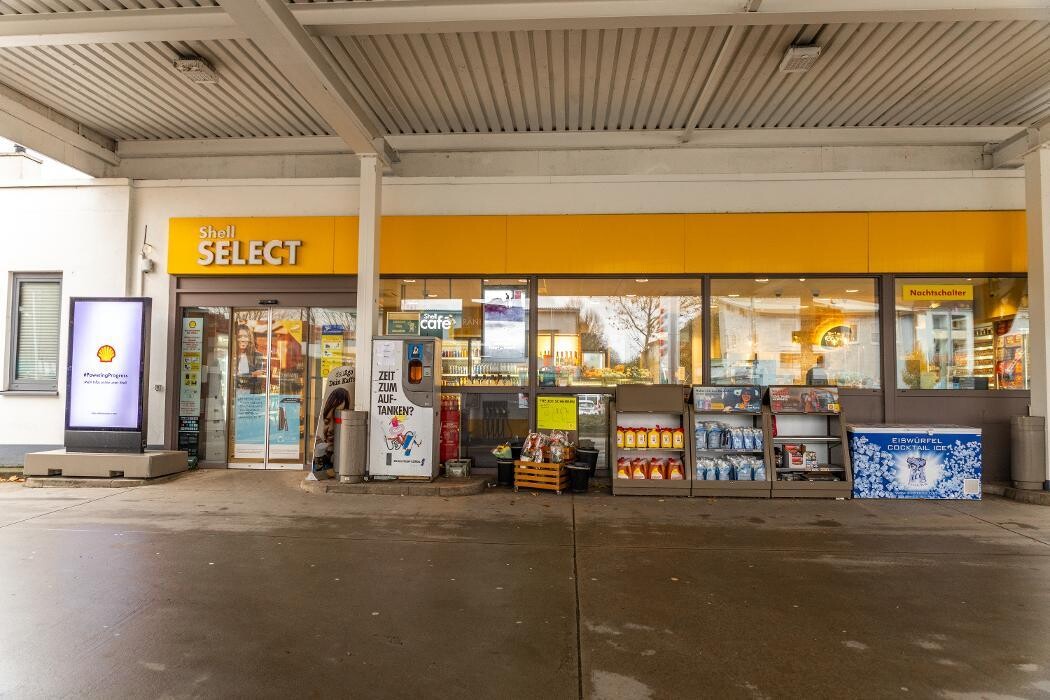 Bilder Shell Recharge Charging Station