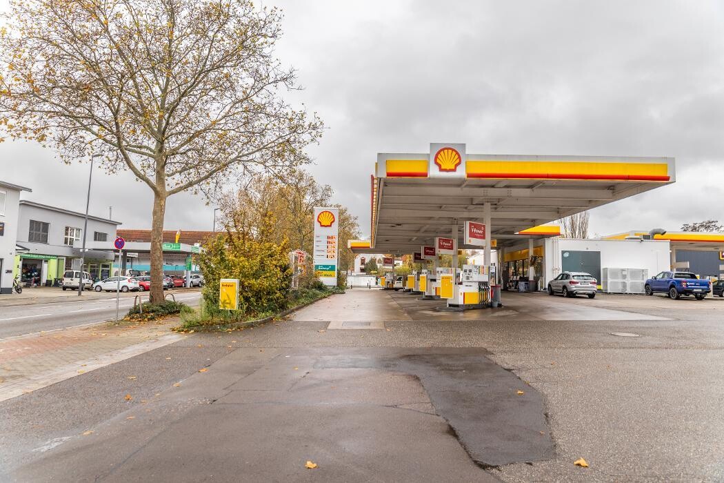 Bilder Shell Recharge Charging Station