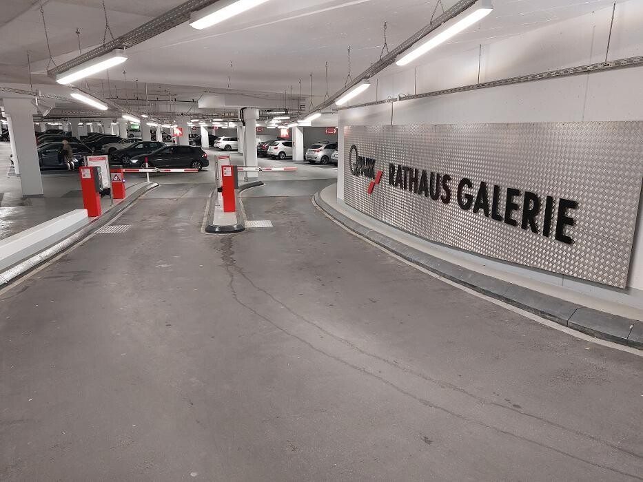 Bilder Q-Park Rathaus Galerie