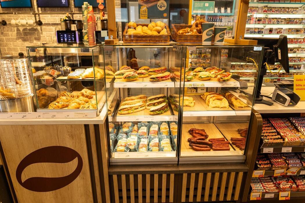 Bilder Shell Recharge Charging Station