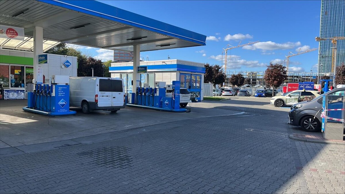 Bilder Aral pulse Ladestation