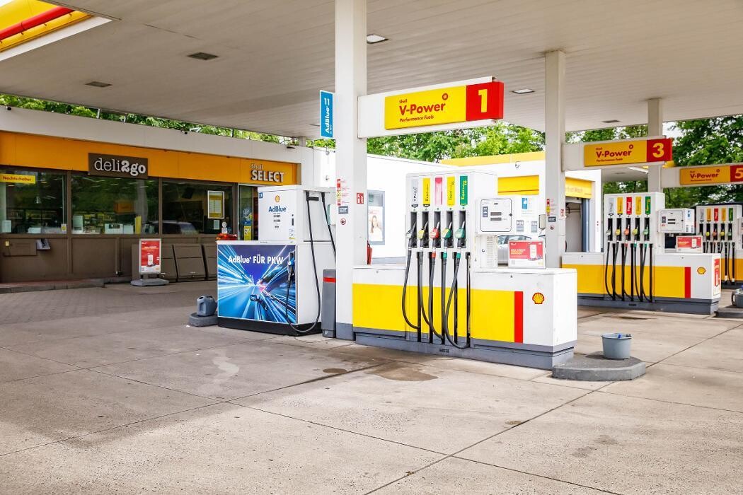 Bilder Shell Recharge Charging Station