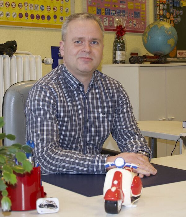 Bilder Fahrschule Am Vicky Deutsch-Russisch