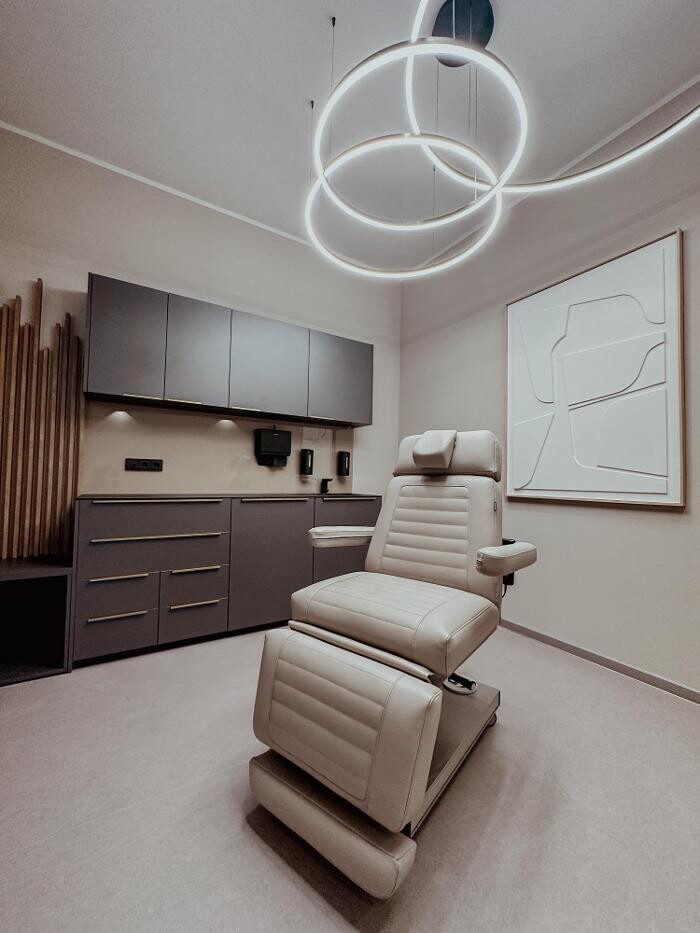 Bilder Dr. Jasmin Last - Medical Aesthetics & Wellness