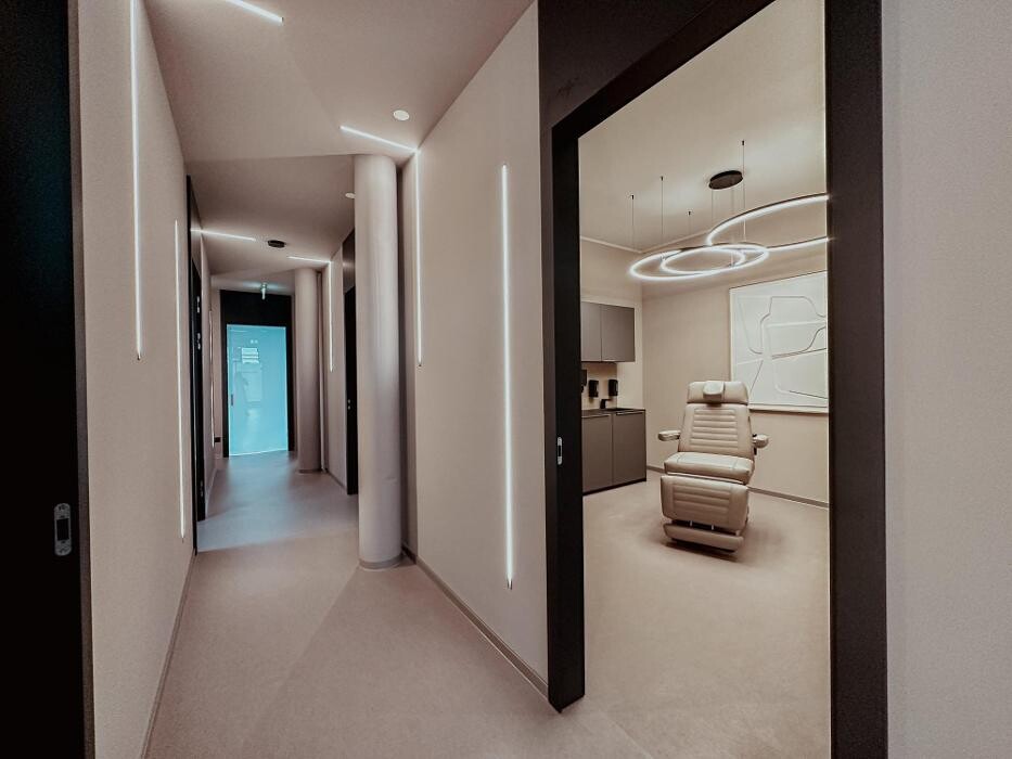 Bilder Dr. Jasmin Last - Medical Aesthetics & Wellness