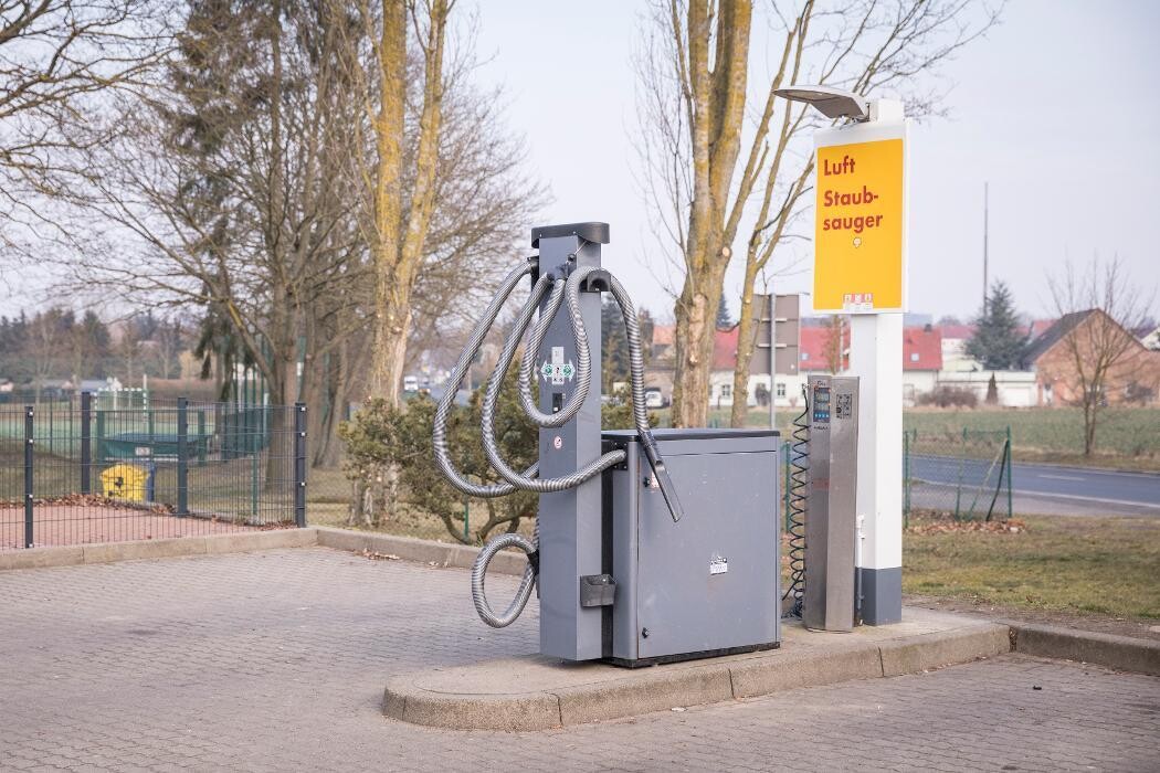 Bilder Shell Recharge Charging Station