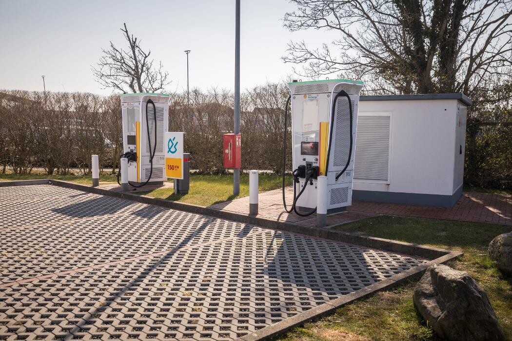 Bilder Shell Recharge Charging Station
