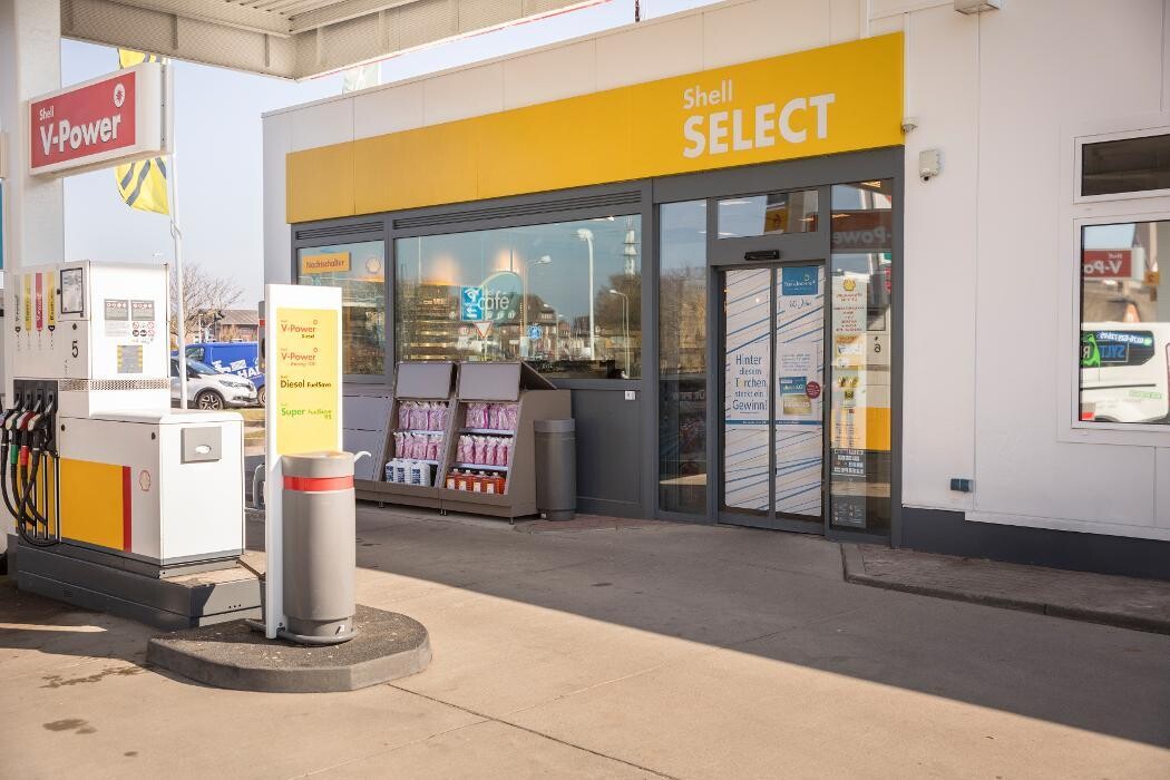 Bilder Shell Recharge Charging Station